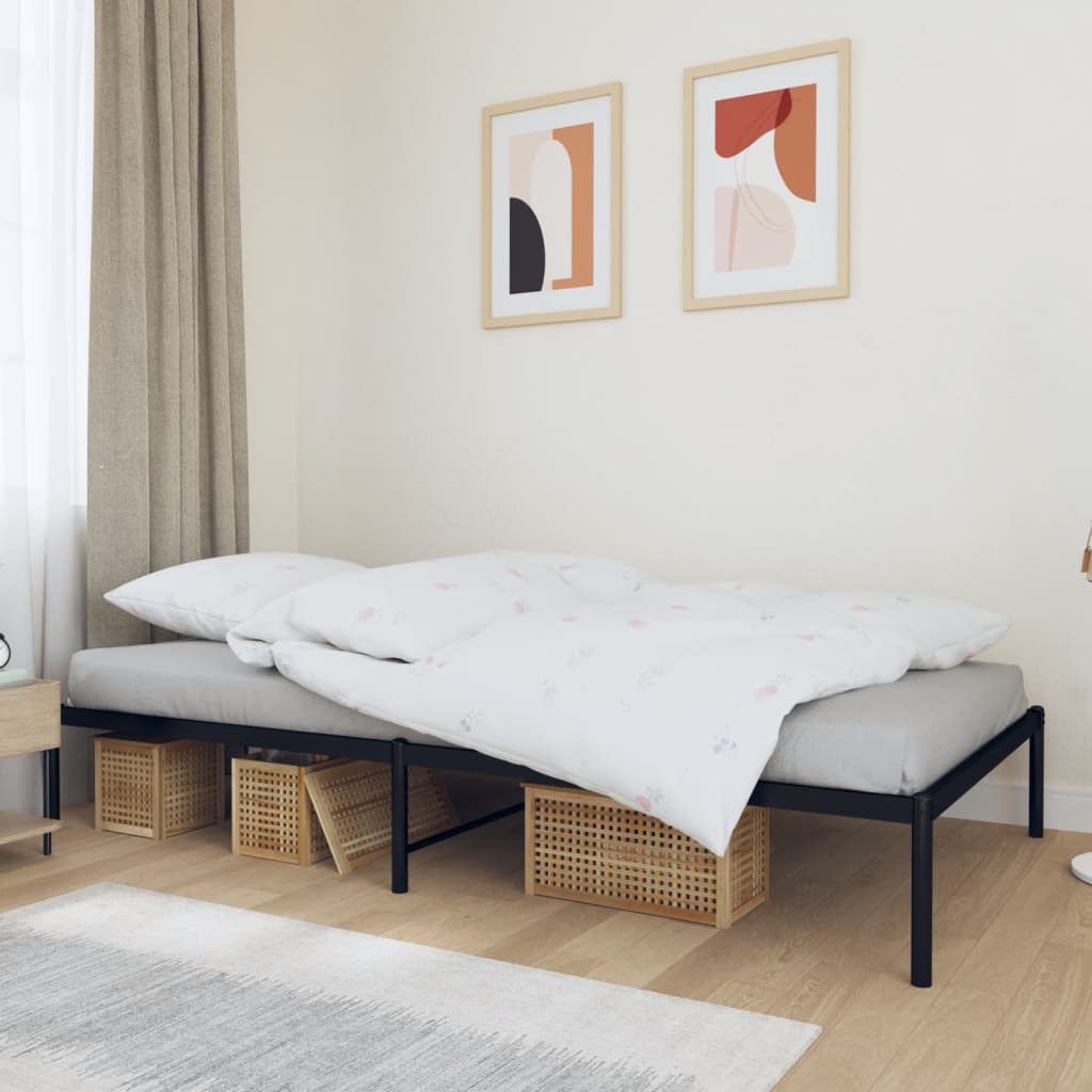 Metal Bed Frame Without Mattress With Footboard 183X203 Cm King