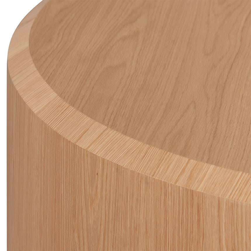 1.5m Round Plinth - Natural Oak