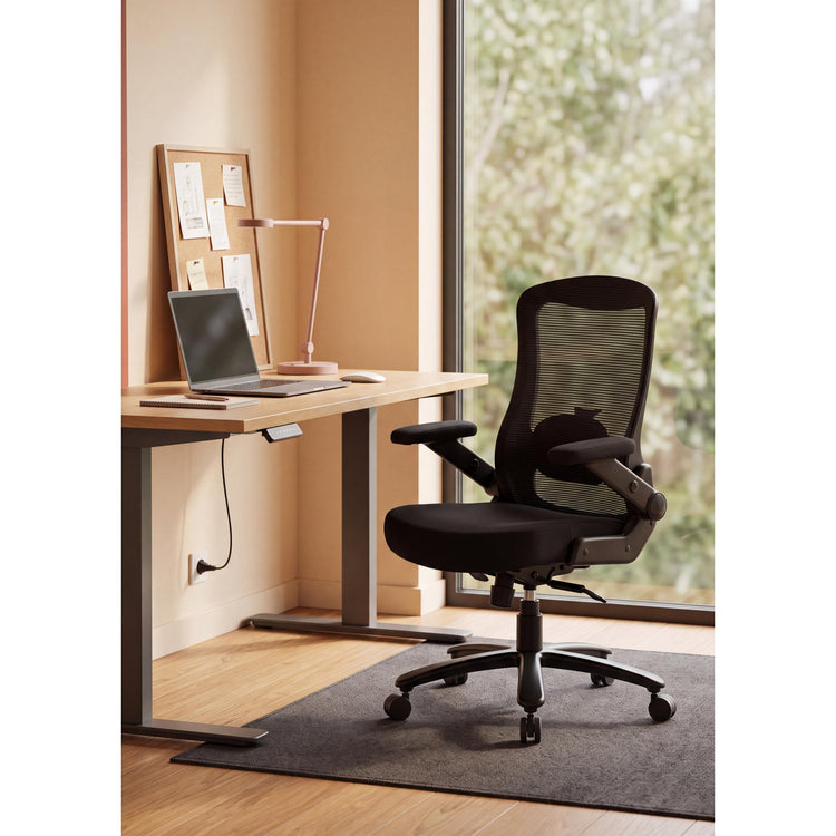 Giant Heavy Duty Mesh Office Chair – office setting